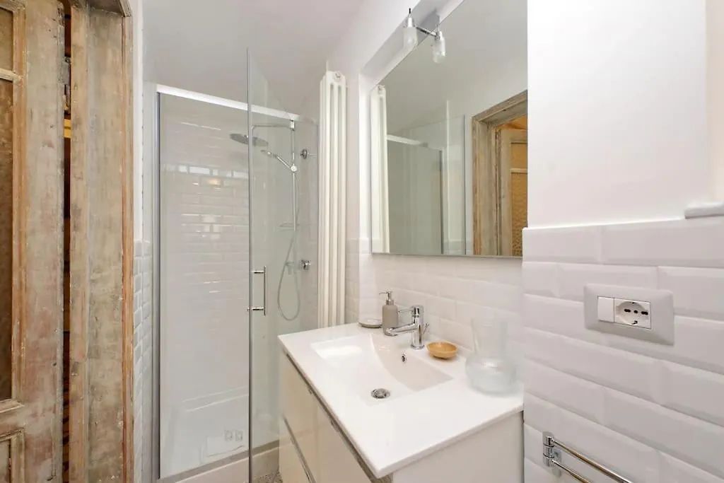 Apartmán Bright Flat With Wonderful Views In The Centre Řím 0*,