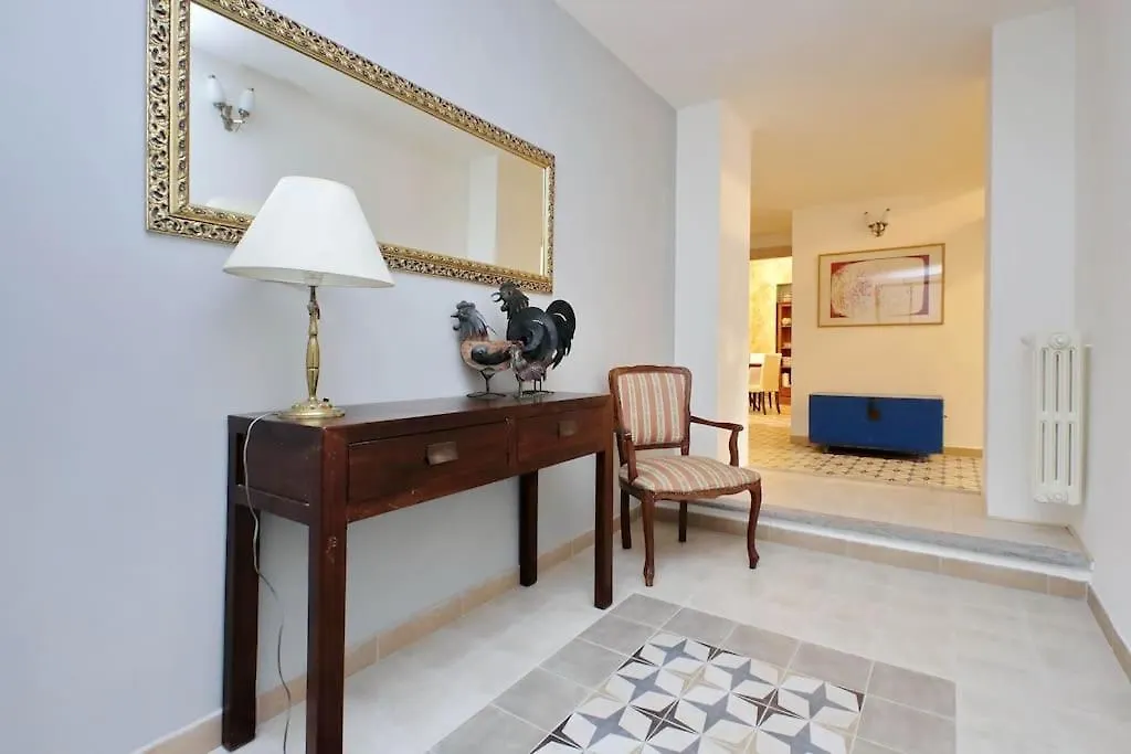 Bright Flat With Wonderful Views In The Centre Apartment Rome