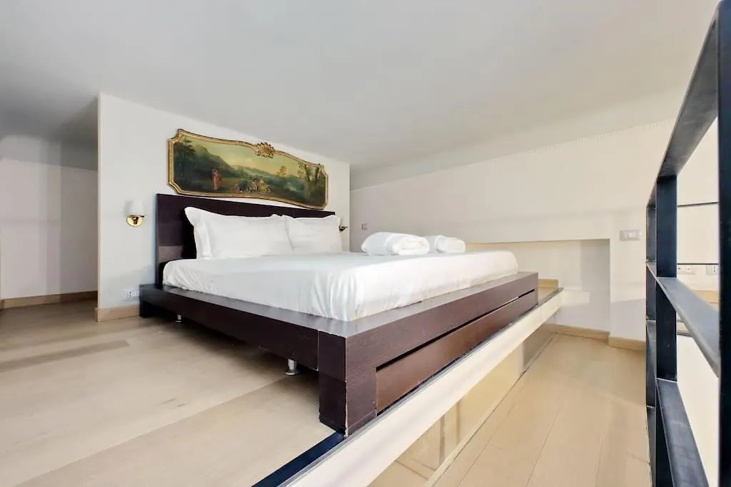 Bright Flat With Wonderful Views In The Centre Apartment Rome Italy