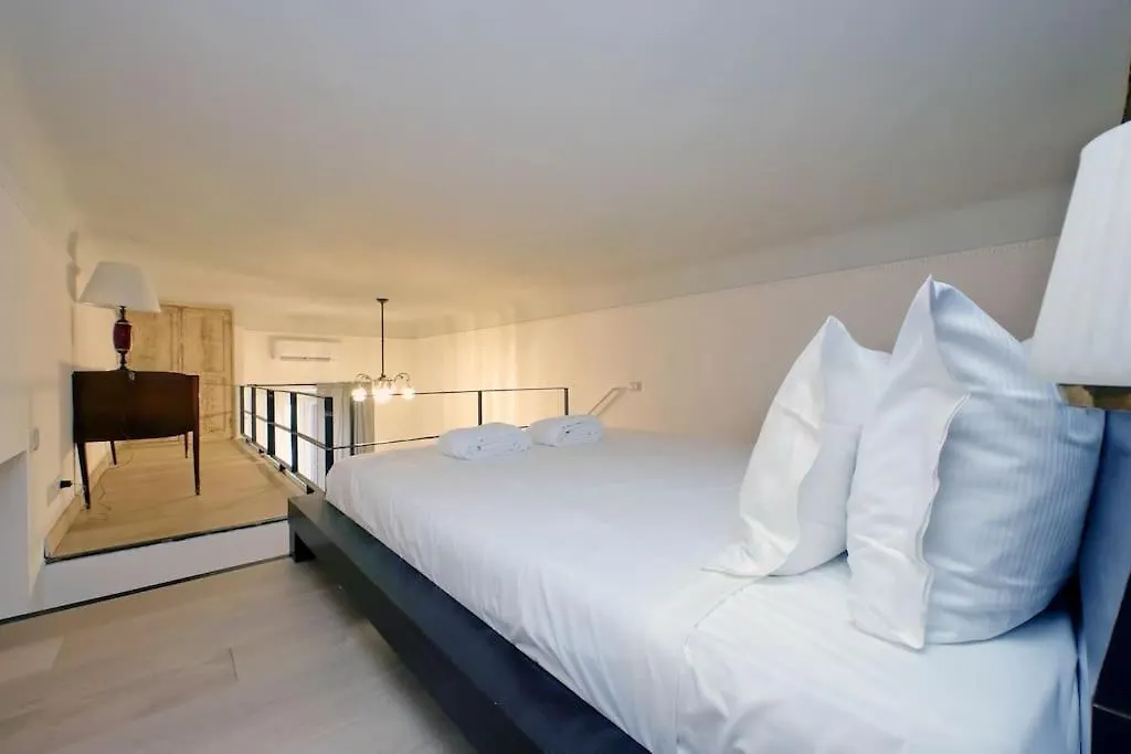 Bright Flat With Wonderful Views In The Centre Apartment Rome Italy